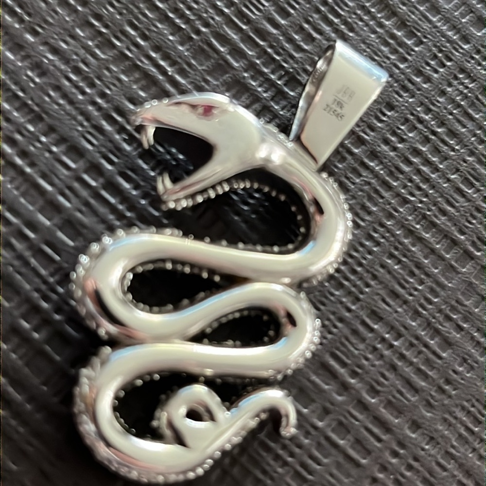 Snake pendant - Picture 5 of 14